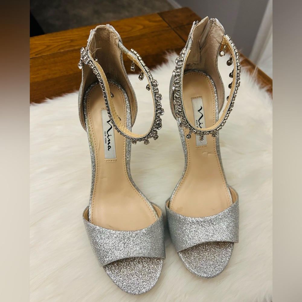 Nina Feya Silver Heels with Ankle Strap Women’s size 9